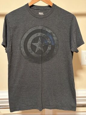 Marvel Men's Charcoal Captain America Shield Graphic Tee